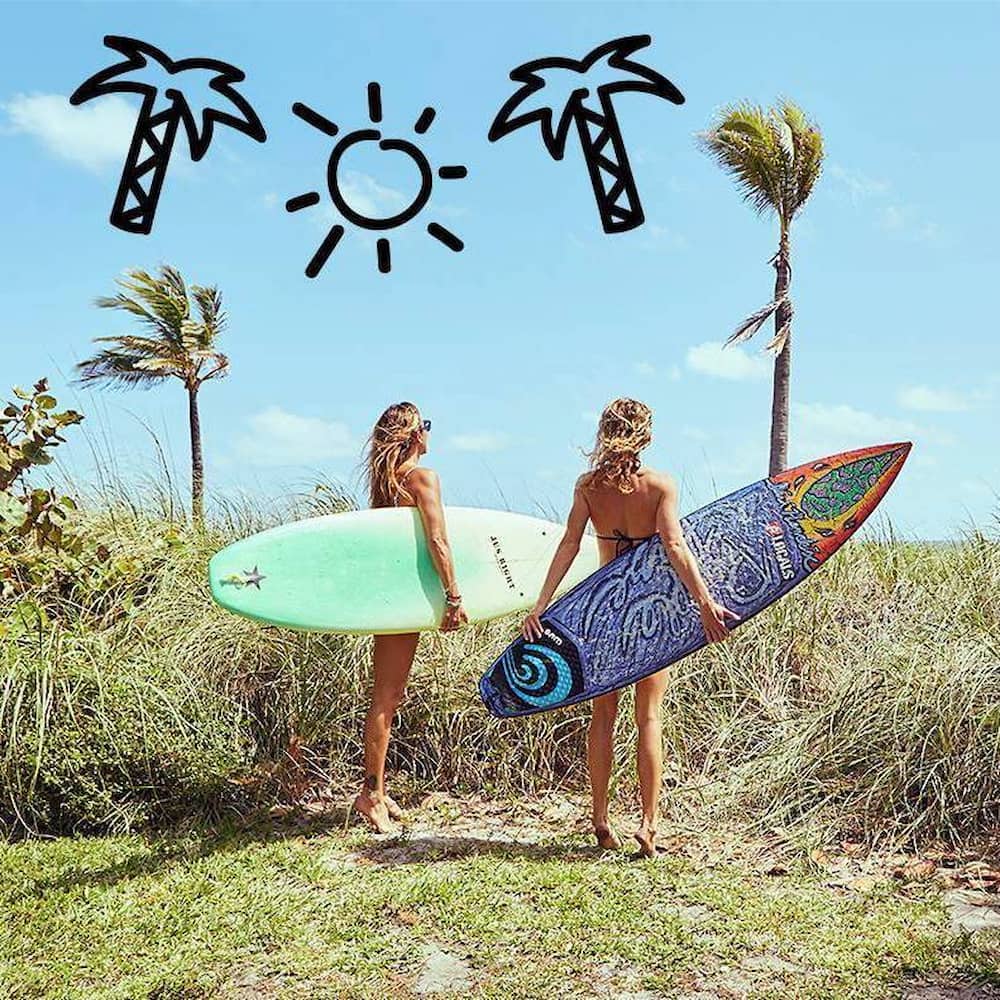 Cover-SQ-Lexi-at-beach-1.jpg