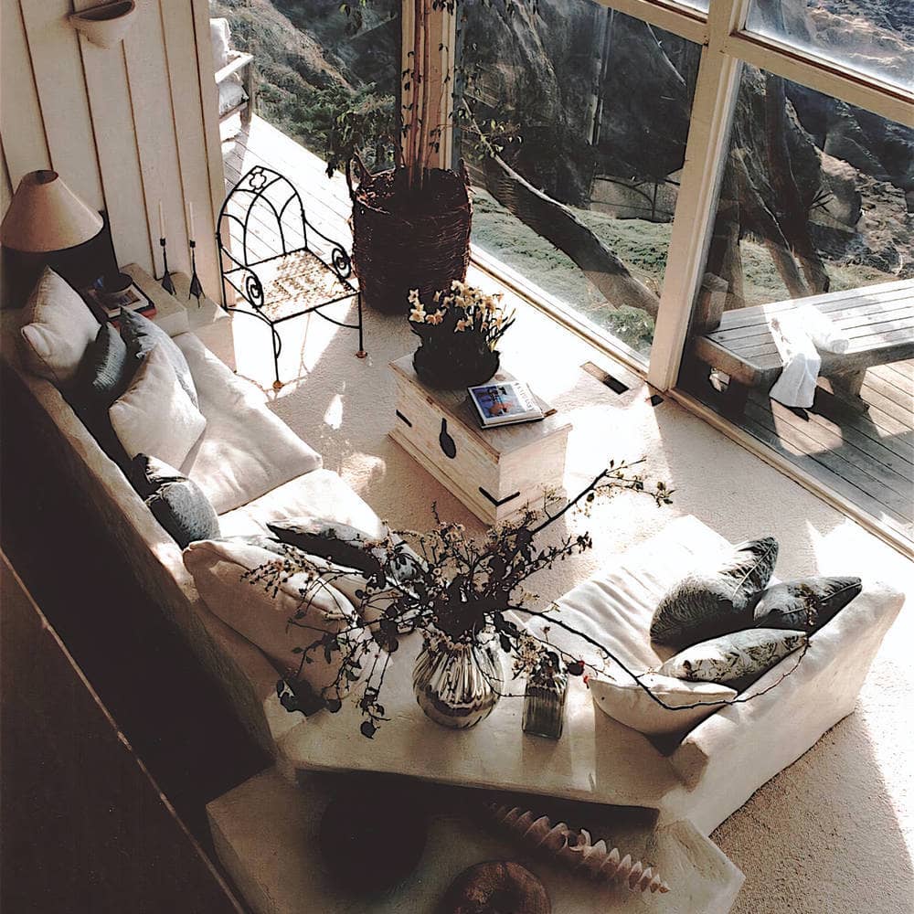Cover-SQ-Montara-livingroom-from-above-left.jpg